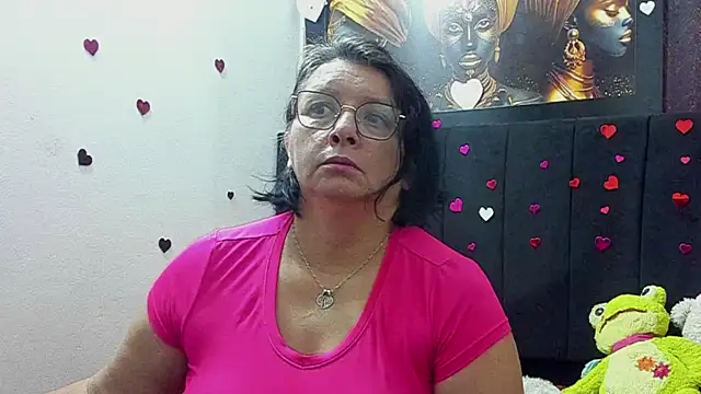 Snapshot of Evaaross_2345 chatting on 05.24.26 Evaaross 2345 online show from 05.24.26