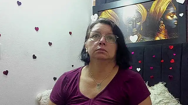 Snapshot of Evaaross_2345 chatting on 05.31.26 Evaaross 2345 online show from 05.31.26