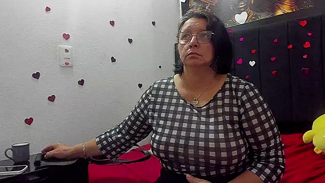 Snapshot of Evaaross_2345 chatting on 07.22.26 Evaaross 2345 online show from 07.22.26