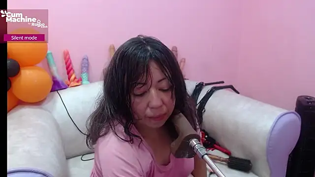 Snapshot of Drool_Sucker chatting on 11.16.25 Drool Sucker online show from 11.16.25