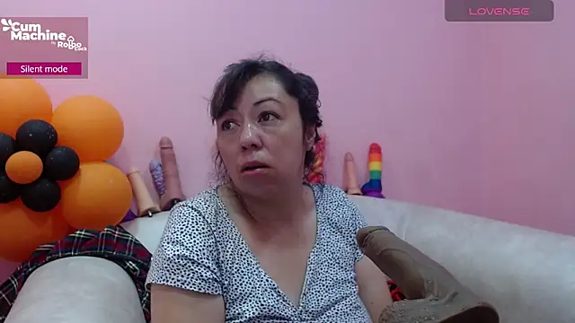 Snapshot of Drool_Sucker chatting on 11.26.25 Drool Sucker online show from 11.26.25