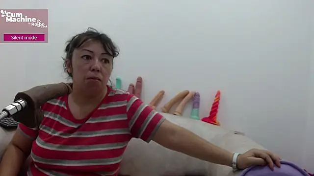 Snapshot of Drool_Sucker chatting on 12.20.25 Drool Sucker online show from 12.20.25