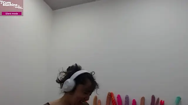 Snapshot of Drool_Sucker chatting on 01.11.26 Drool Sucker online show from 01.11.26