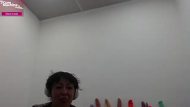 Snapshot of Drool_Sucker chatting on 02.10.26 Drool Sucker online show from 02.10.26