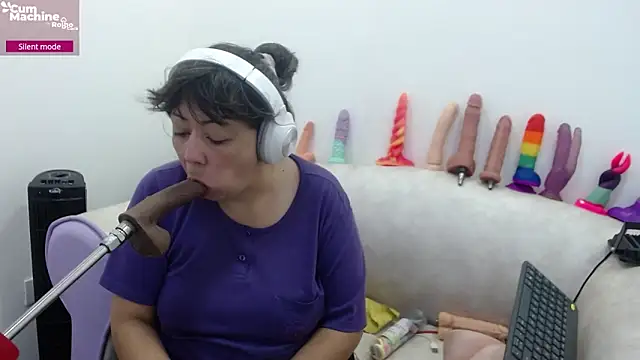 Snapshot of Drool_Sucker chatting on 02.28.26 Drool Sucker online show from 02.28.26