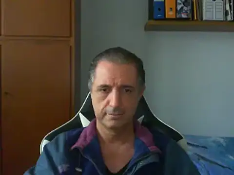 Snapshot of lliuk70mi chatting on 02.09.25 lliuk70mi online show from 02.09.25