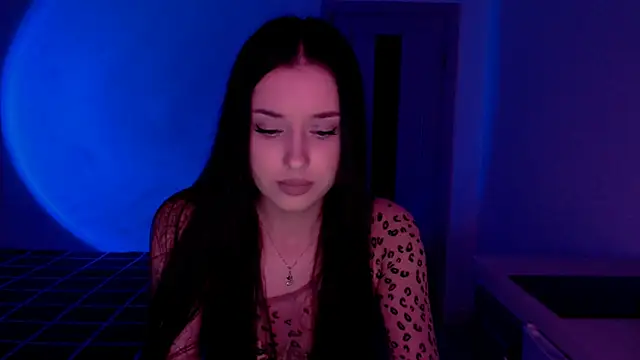 Snapshot of AlisaLink chatting on 12.12.24 AlisaLink online show from 12.12.24