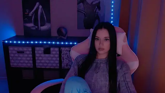 Snapshot of AlisaLink chatting on 01.14.25 AlisaLink online show from 01.14.25