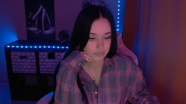 Snapshot of AlisaLink chatting on 01.31.25 AlisaLink online show from 01.31.25