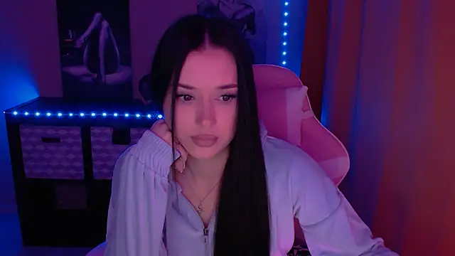 Snapshot of AlisaLink chatting on 02.16.25 AlisaLink online show from 02.16.25