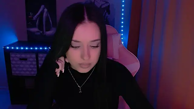 Snapshot of AlisaLink chatting on 02.23.25 AlisaLink online show from 02.23.25