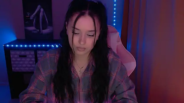 Snapshot of AlisaLink chatting on 03.14.25 AlisaLink online show from 03.14.25