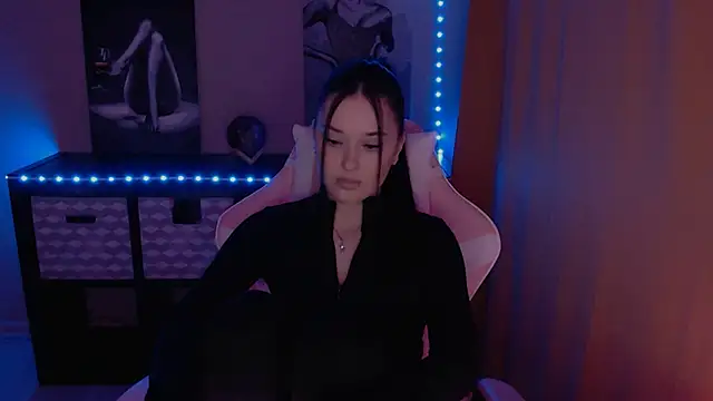 Snapshot of AlisaLink chatting on 03.22.25 AlisaLink online show from 03.22.25