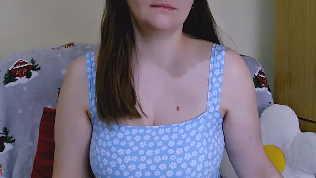 ChubbyMaia online show from 01.12.25