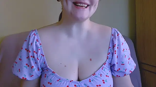 ChubbyMaia online show from 03.09.25