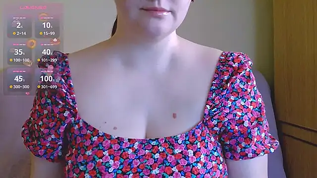 ChubbyMaia online show from 03.10.25