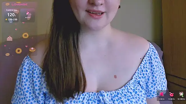 ChubbyMaia online show from 03.12.25