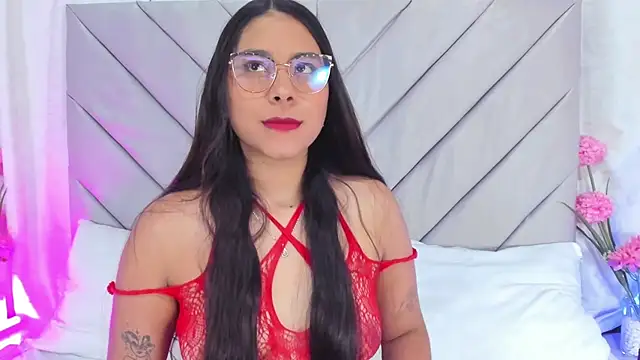 AnnaQueen  online show from 12.23.24