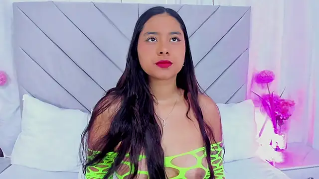 AnnaQueen  online show from 01.24.25