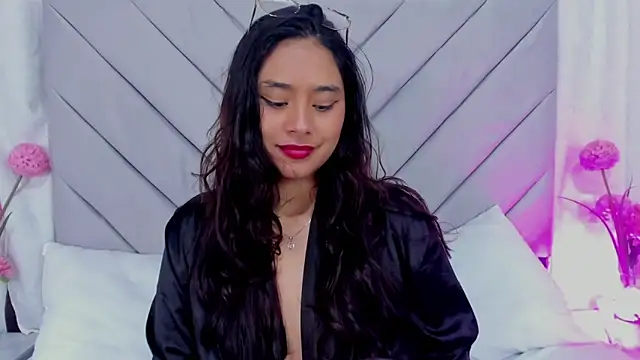 AnnaQueen  online show from 02.01.25