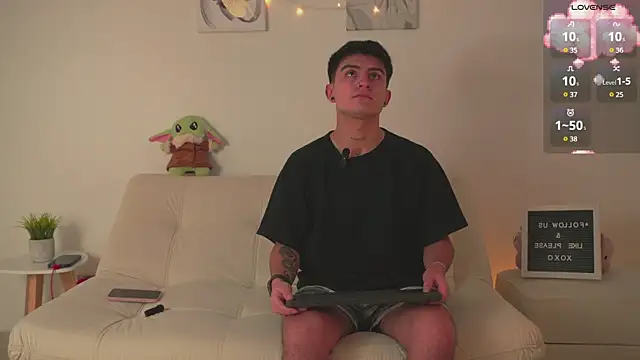 tommy and sophie online show from 02.15.25