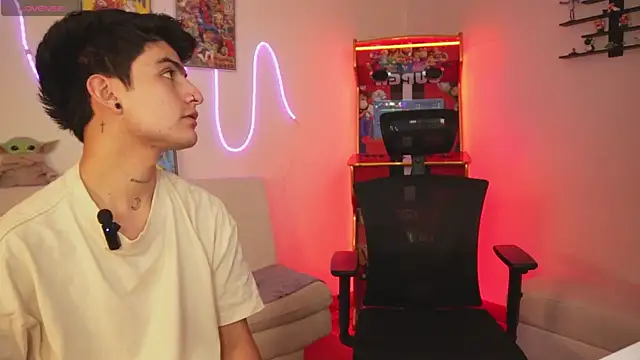 tommy and sophie online show from 04.10.26