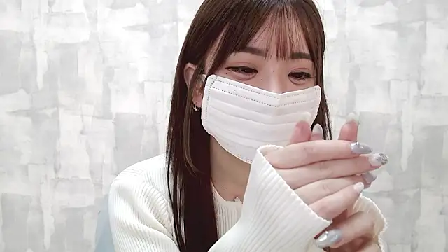 LOVE MOMO LOVE online show from 10.05.25