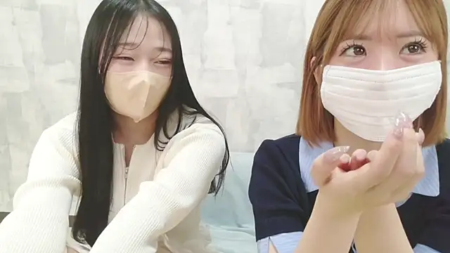 LOVE MOMO LOVE online show from 05.05.26