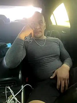 Snapshot of EatMyCake831 chatting on 11.27.25 EatMyCake831 online show from 11.27.25