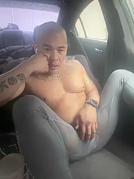 Snapshot of EatMyCake831 chatting on 12.03.25 EatMyCake831 online show from 12.03.25