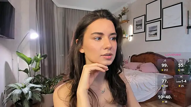 Snapshot of NicoleLuv chatting on 12.14.25 NicoleLuv online show from 12.14.25