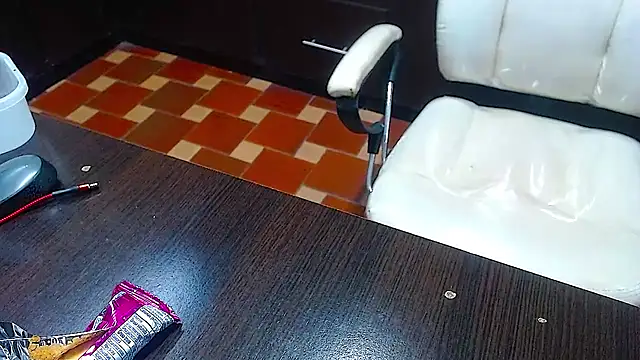 Snapshot of sexy_lady_0 chatting on 12.28.24 sexy lady 0 online show from 12.28.24