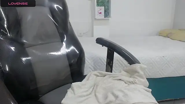 Snapshot of sexy_lady_0 chatting on 02.26.25 sexy lady 0 online show from 02.26.25