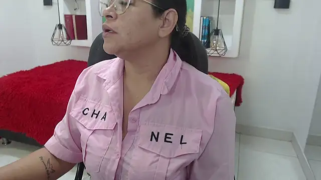 Snapshot of sexy_lady_0 chatting on 09.29.25 sexy lady 0 online show from 09.29.25