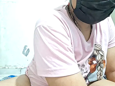 Snapshot of your_fantecy1 chatting on 10.05.25 your fantecy1 online show from 10.05.25