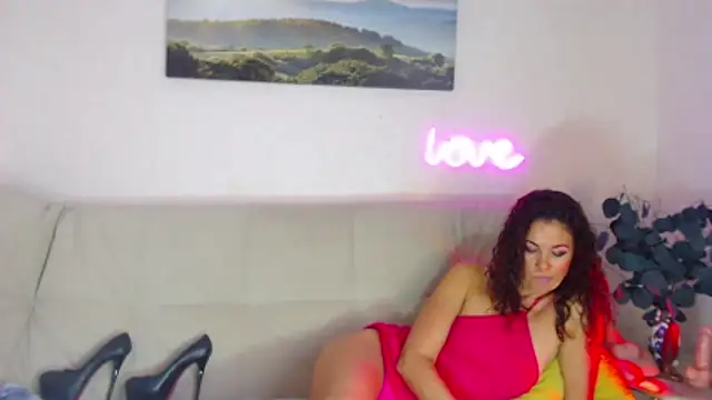 MariaModel online show from 10.20.25