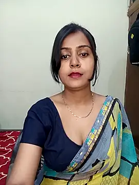 Snapshot of Miss-Riyasingh chatting on 04.13.26 Miss-Riyasingh online show from 04.13.26