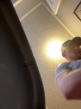 bigred0808 online show from 02.24.26