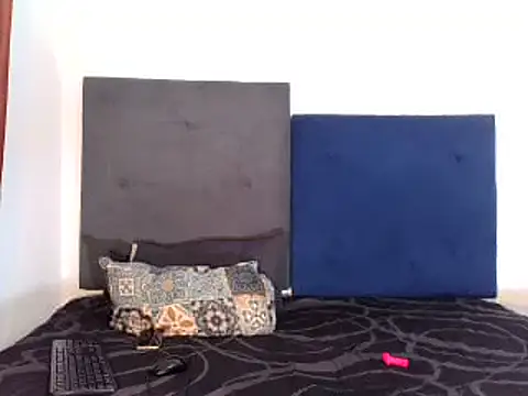 ReginaStar16 online show from 03.13.25