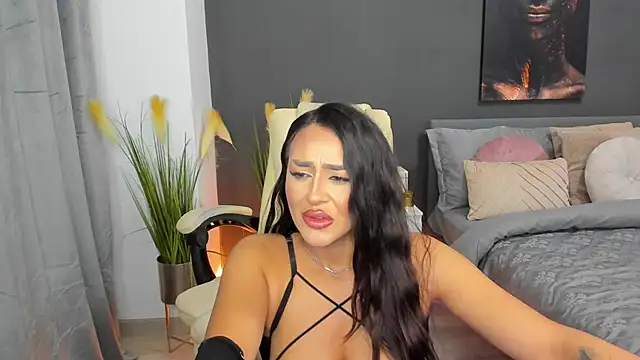 Sonia  Rey online show from 02.11.25