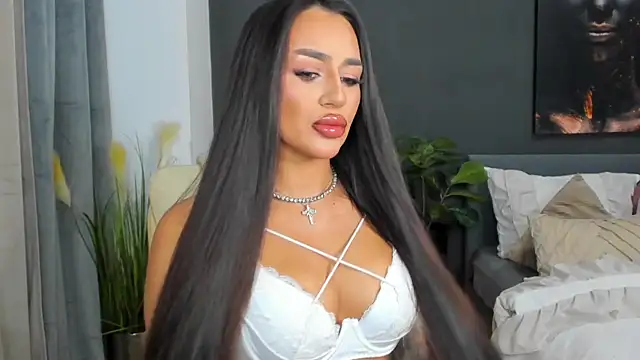 Sonia  Rey online show from 10.16.25