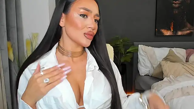 Sonia  Rey online show from 02.04.26