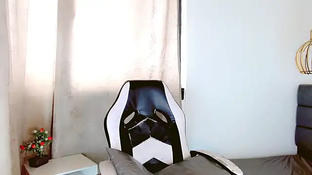 Oriana braom online show from 02.21.25