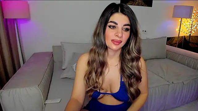 Snapshot of Queenofyouredreams chatting on 02.07.25 Queenofyouredreams online show from 02.07.25