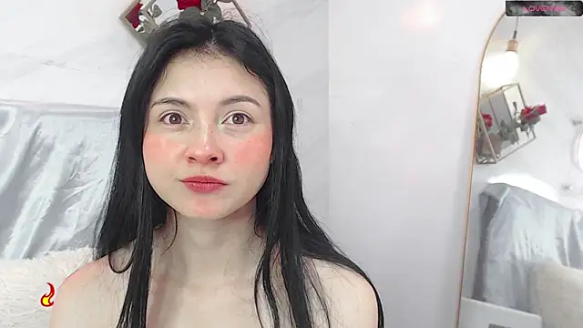 Snapshot of _Rouse_v chatting on 03.11.25 Rouse v online show from 03.11.25