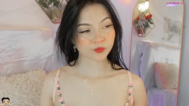 Snapshot of _Rouse_v chatting on 09.08.25 Rouse v online show from 09.08.25