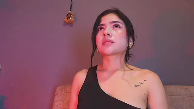 adara johnson   online show from 05.06.26