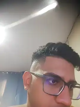 Snapshot of FitGeorge chatting on 01.13.26 FitGeorge online show from 01.13.26