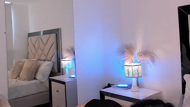 alexa tobar online show from 12.04.25