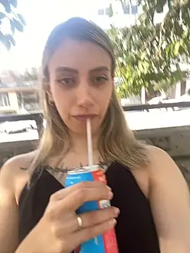 loira messi online show from 02.25.25